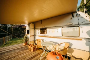 How to Qualify for Long-Term RV Park Rates